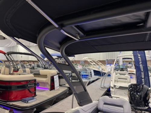 2026 REGAL LXS ULTIMATE W/ 200 YAMAHA O/B