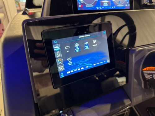 2026 BENNINGTON 23RSB W/ 250HP MERCURY O/B