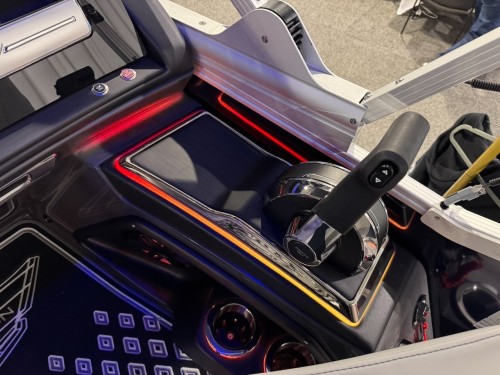 2026 BENNINGTON 23RSB W/ 250HP MERCURY O/B