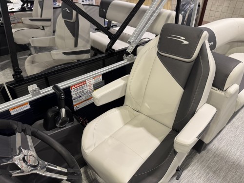 2026 BENNINGTON 22SSR W/ 150HP YAMAHA O/B