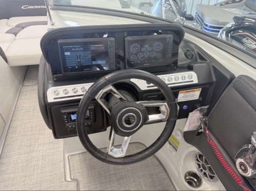 2026 Crownline E255 Deck Boat W/ 6.2L Merc Mag