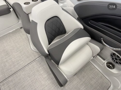 2026 Crownline E255 Deck Boat W/ 6.2L Merc Mag