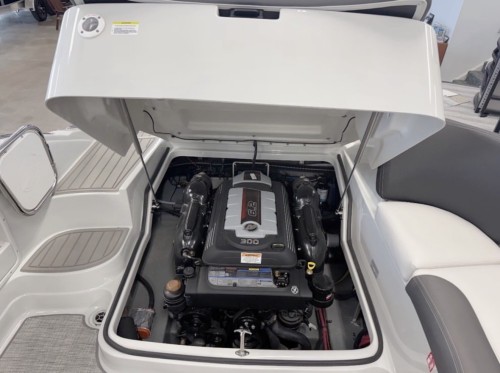 2026 Crownline E255 Deck Boat W/ 6.2L Merc Mag