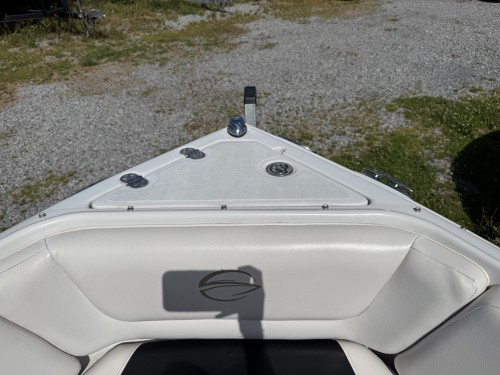2012 CROWNLINE 215 SS W/ V8 MPI &  VENTURE CUSTOM TANDEM TRAILER