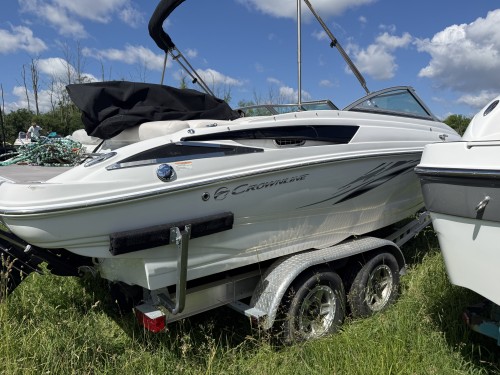 2012 CROWNLINE 215 SS W/ V8 MPI &  VENTURE CUSTOM TANDEM TRAILER