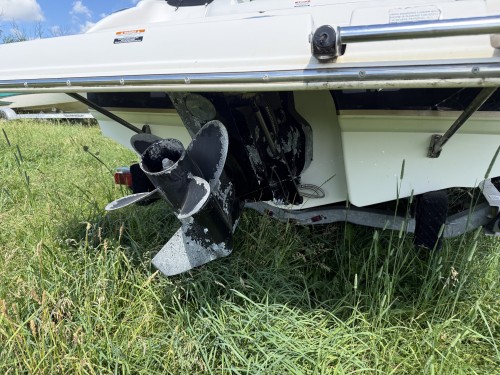 2006 CHAPARRAL 220 SSI OPEN BOW W/ MERCURY 5.0 I/O W/ VENTURE TANDEM AXLE TRAILER