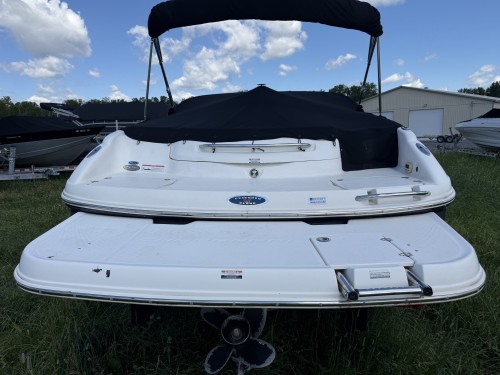 2006 CHAPARRAL 220 SSI OPEN BOW W/ MERCURY 5.0 I/O W/ VENTURE TANDEM AXLE TRAILER