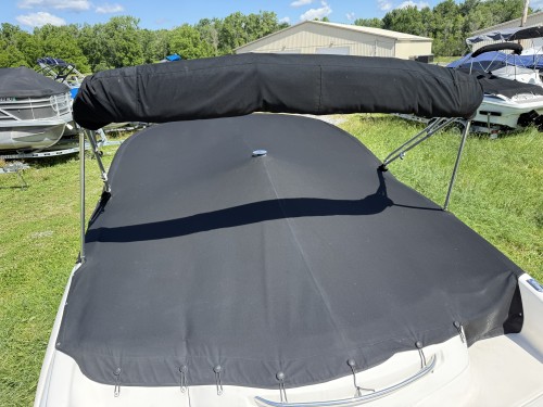 2006 CHAPARRAL 220 SSI OPEN BOW W/ MERCURY 5.0 I/O W/ VENTURE TANDEM AXLE TRAILER