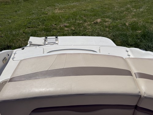 2006 CHAPARRAL 220 SSI OPEN BOW W/ MERCURY 5.0 I/O W/ VENTURE TANDEM AXLE TRAILER