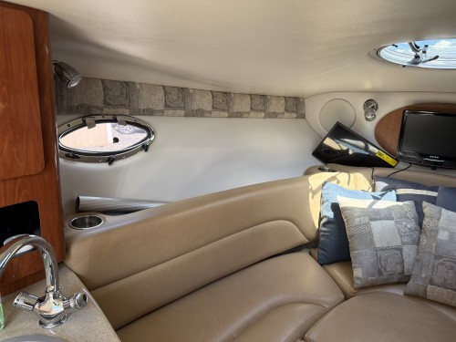 2012 CROWNLINE 260 CR W/ 350 MAG MPI BIII I/O