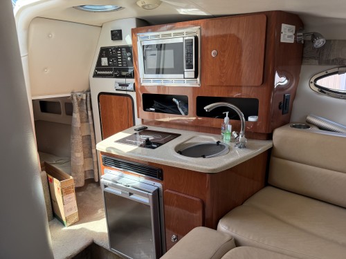 2012 CROWNLINE 260 CR W/ 350 MAG MPI BIII I/O