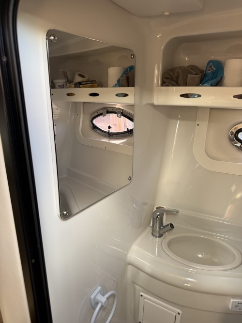 2012 CROWNLINE 260 CR W/ 350 MAG MPI BIII I/O