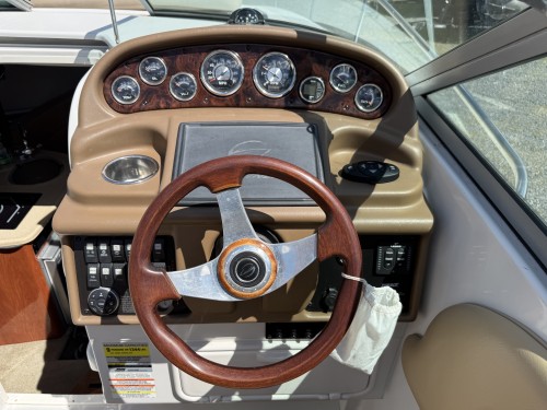 2012 CROWNLINE 260 CR W/ 350 MAG MPI BIII I/O