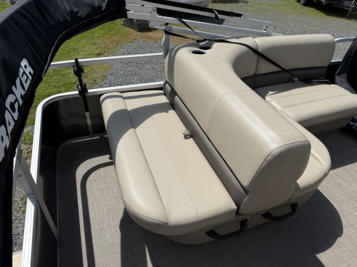 2024 SUNTRAKER 22 FT W/ 90 HP MERCURY O/B W/ SINGLE AXLE BUNK TRAILER