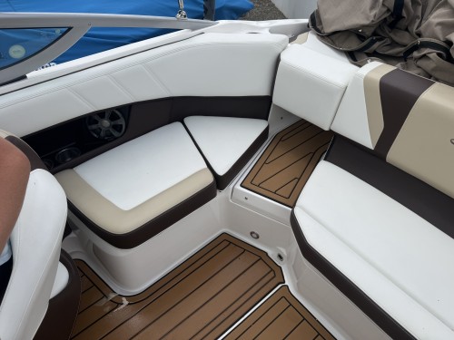2017 Regal 2000 ES