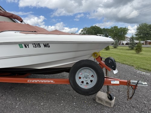 2009 CHAPARRAL 180 SSI W/ SINGLE AXLE TRAILER