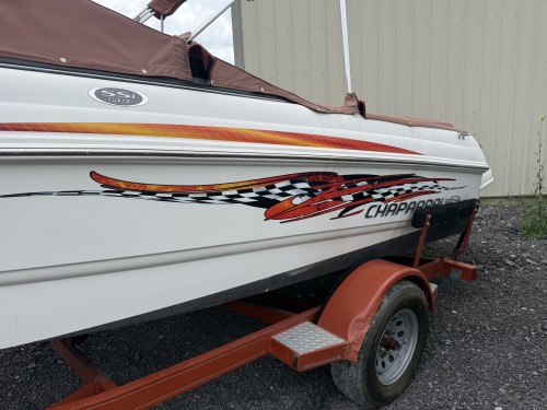 2009 CHAPARRAL 180 SSI W/ SINGLE AXLE TRAILER