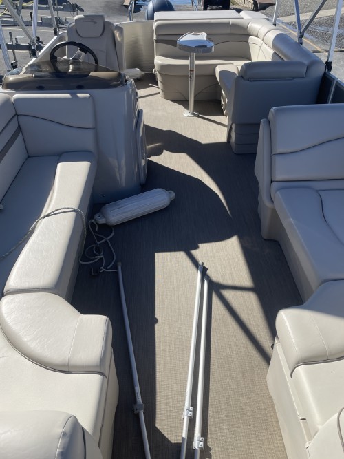 2019 BENNINGTON 21SLX