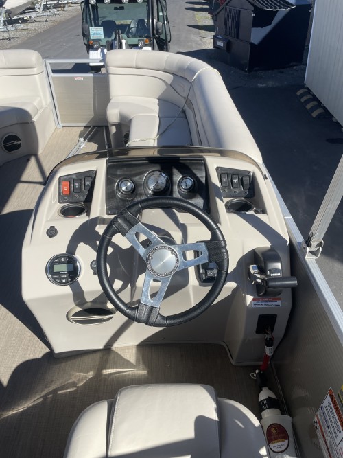 2019 BENNINGTON 21SLX