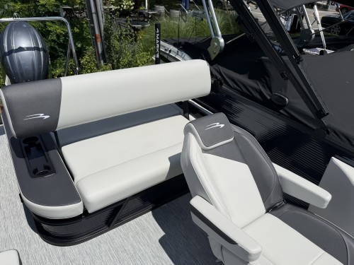 2027 22S1SB W/ YAMAHA 150 HP 4S