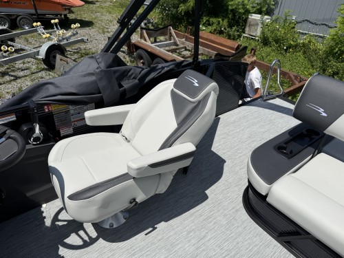 2027 22S1SB W/ YAMAHA 150 HP 4S