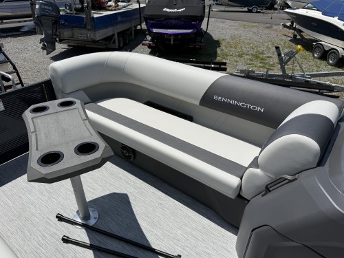 2027 22S1SB W/ YAMAHA 150 HP 4S