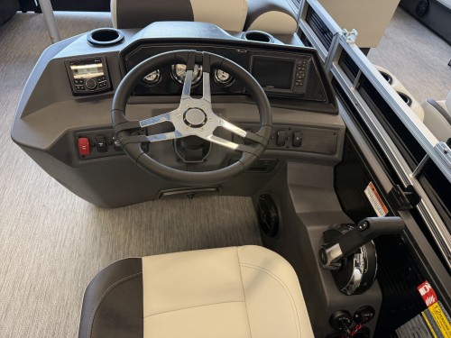 2027 22S1SR W/ MERC 150 HP EFI