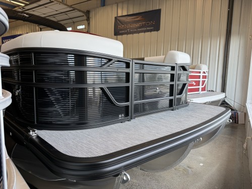 2027 22S1SR W/ MERC 150 HP EFI