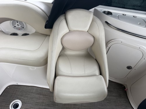 2004 CHAPARREL SUNESTA 236 W/ MERCURY ENGINE