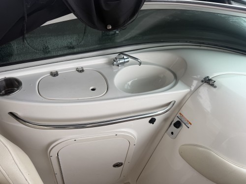 2004 CHAPARREL SUNESTA 236 W/ MERCURY ENGINE