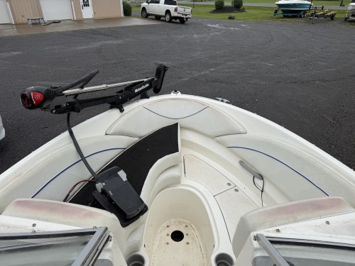 2004 BAYLINER 194 W/ MERCURY ENGINE