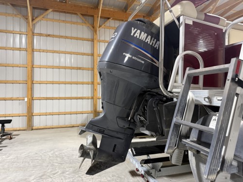 2008 BENNINGTON 2575 W/ YAMAHA ENGINE