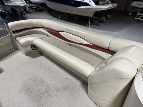 2008 BENNINGTON 2575 W/ YAMAHA ENGINE