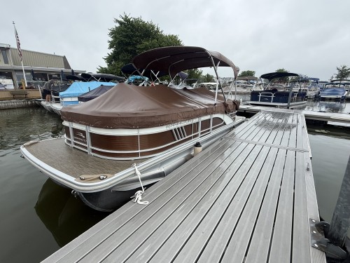 2022 BENNINGTON 22LSR W/ YAMAHA 150