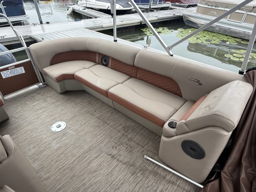 2022 BENNINGTON 22LSR W/ YAMAHA 150