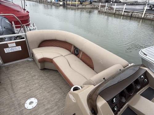 2022 BENNINGTON 22LSR W/ YAMAHA 150