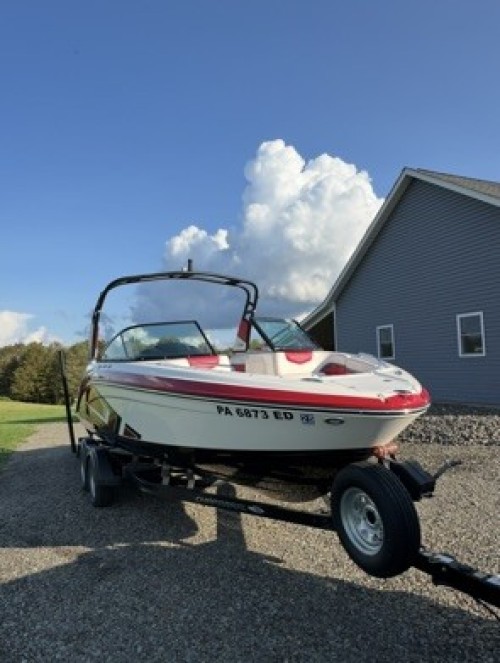 2017 CHAPARRAL 223 VORTEX VRX W/ TANDEM AXLE TRAILER