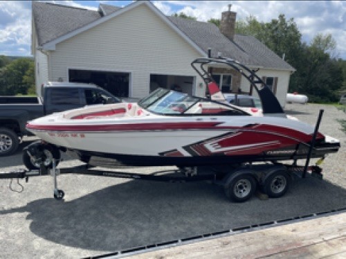 2017 CHAPARRAL 223 VORTEX VRX W/ TANDEM AXLE TRAILER