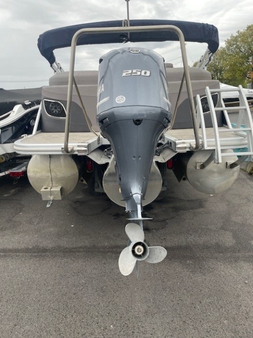 2018 BENNINGTON 25 SSRFBXB PONTOON BOAT  W/ YAMAHA F 250 4 STROKE O/B