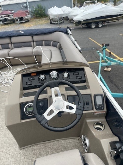 2018 BENNINGTON 25 SSRFBXB PONTOON BOAT  W/ YAMAHA F 250 4 STROKE O/B