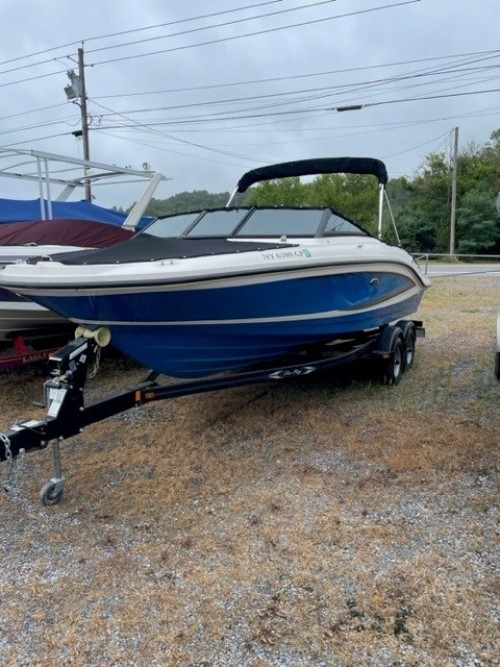 2015 SEA RAY 210 SLX W/ 5.0 I/O W/ DOUBLE AXLE TRAILER