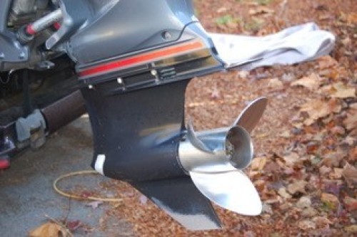 2010 SKEETER FX 20 W/ YAMAHA F 250 SHO W/ EZ LOAD BUNK TRAILER