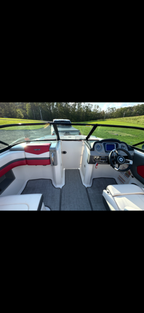 2017 CHAPARRAL 223 VORTEX VRX W/ TANDEM AXLE TRAILER