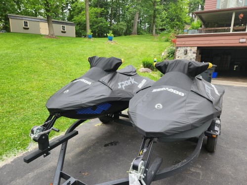 2015 SEA DOO SPARK 2 UP & 2023 SEA DOO SPARK TRIX 2 UP W/ 2022 YACHT CLUB 2 UP TRAILER