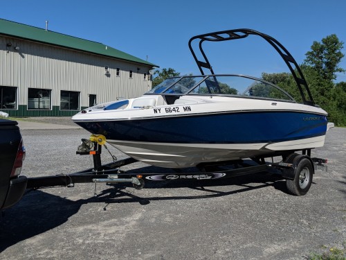 2018 REGAL 190 WAKESURF OPEN BOW W/ VOLVO 200 I/O W/ EZ LOADER SINGLE AXLE TRAILER