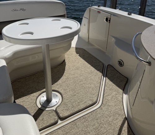 2006 SEA RAY SUNDANCER 260 W/ MERCRUISER 350