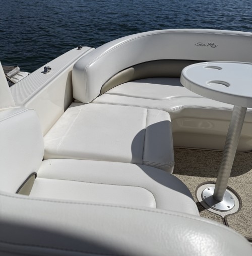 2006 SEA RAY SUNDANCER 260 W/ MERCRUISER 350