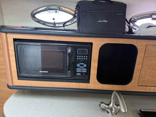 2006 SEA RAY SUNDANCER 260 W/ MERCRUISER 350