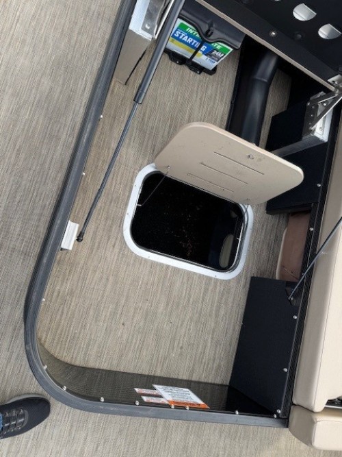 2023 BENNINGTON 23 LTSB W/ YAMAHA 250 V MAX SHO O/B