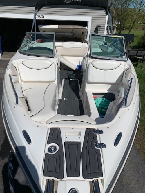 2008 RINKER 226 CAPTIVA W/ 5.0 L MERCRUISER I/O W/ TRAILMASTER TADEM AXLE TRAILER